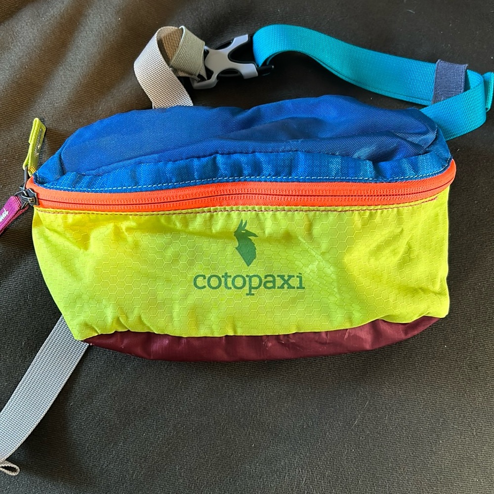 Cotopaxi Fanny pack